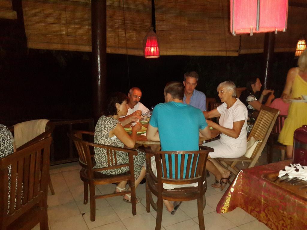 אמד Beten Waru Bungalow And Restaurant מראה חיצוני תמונה